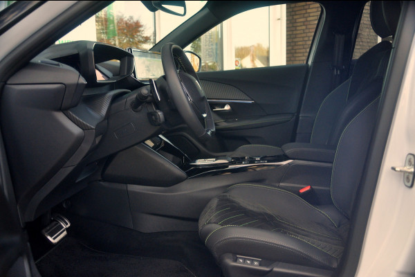 Peugeot 2008 1.2 Hybrid 136 GT | Navigatie | 360 Gr Camera | Adaptieve CC