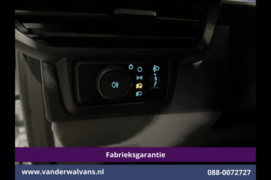 Ford Transit Custom 2.0 TDCI 136pk L2H1 Fabrieksgarantie Euro6 Airco | Camera | Apple Carplay | Cruisecontrol | LED Android Auto, Parkeersensoren, Verwarmde voorruit, Bijrijdersbank, 2800kg trekvermogen