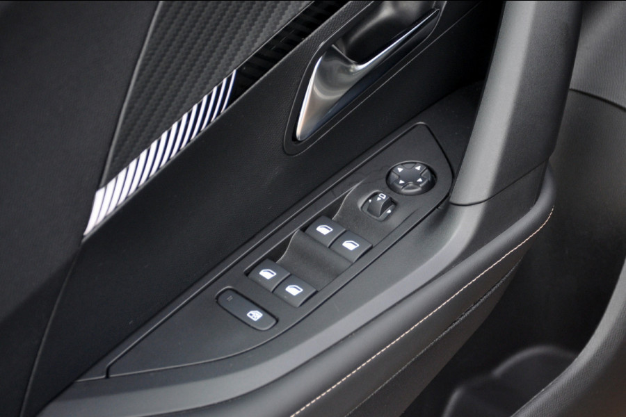 Peugeot 2008 1.2 PureTech 100PK Allure | Full LED | 360 Graden Camera | Navigatie |