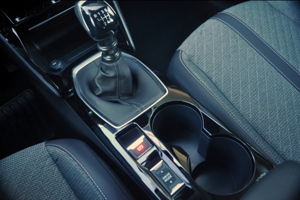 Peugeot 208 1.2 PureTech 100 Allure | Navigatie | 360 Gr Camera | Zeer mooi!