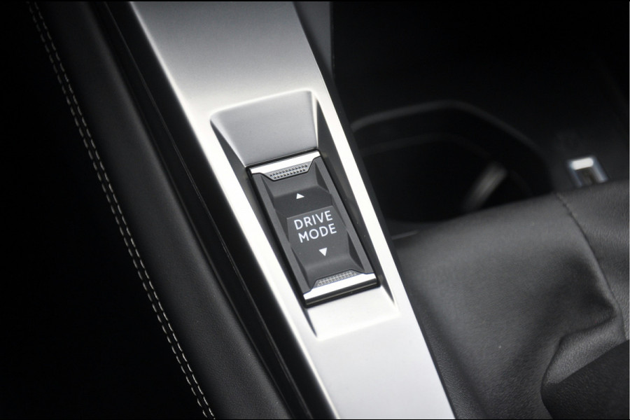 Peugeot 308 SW Allure 1.2 PureTech 130 PK | 4.500 km! | Camera | Navigatie