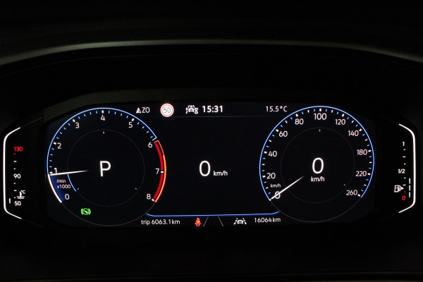 Volkswagen T-Roc 1.5 TSI Life Business Edition Automaat/Camera/Winterpakket