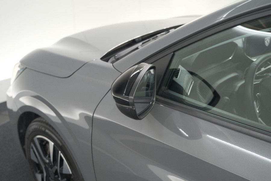 Peugeot 208 PureTech 100 Allure | Gris Selenium | Apple Carplay | Parkeersensoren | Climate Control
