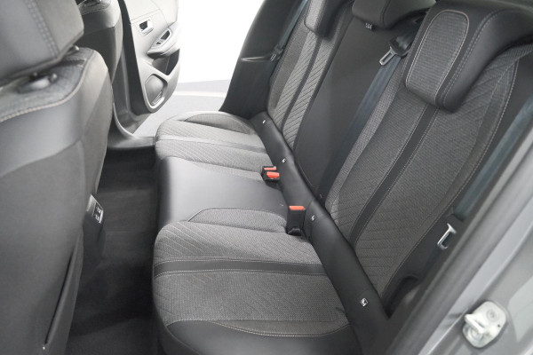 Peugeot 208 PureTech 100 Allure | Gris Selenium | Apple Carplay | Parkeersensoren | Climate Control