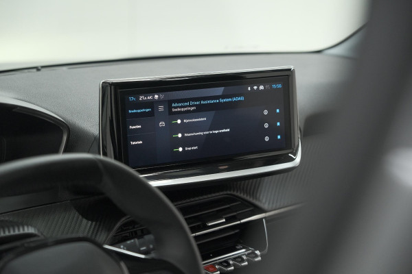 Peugeot 208 PureTech 100 Allure | Gris Selenium | Apple Carplay | Parkeersensoren | Climate Control