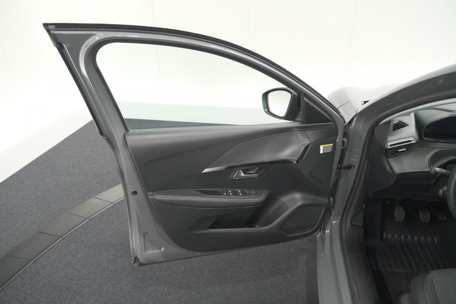 Peugeot 208 PureTech 100 Allure | Gris Selenium | Apple Carplay | Parkeersensoren | Climate Control
