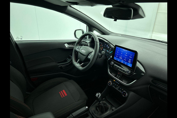 Ford Fiesta 1.0 EcoBoost Hybrid ST-Line Navigatie Apple Carplay/Android Auto Parkeersensoren achter Cruise Control Climate Control Lichtmetalen velgen