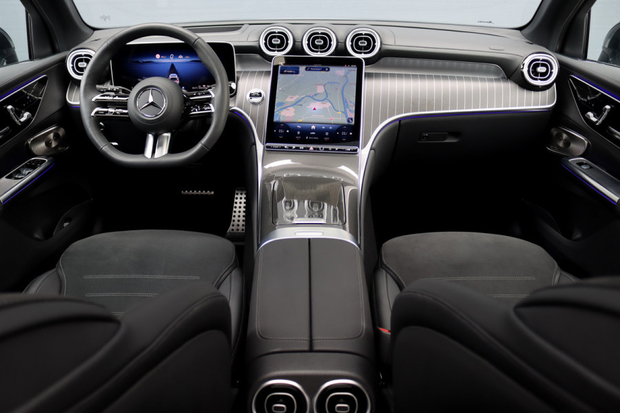 Mercedes-Benz GLC 400e 4MATIC AMG Line Aut9 | 'Manufaktur' | Airmatic | Achterasbesturing | Distronic+ | Trekhaak | Verwarmd Stuurwiel | HUD | Burmester | Digital Light |