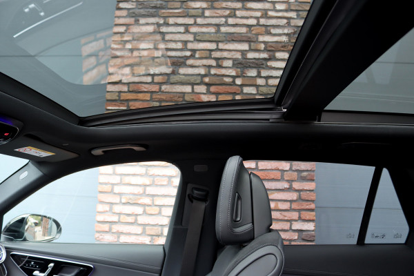Mercedes-Benz GLC 400e 4MATIC AMG Line Aut9 | 'Manufaktur' | Airmatic | Achterasbesturing | Distronic+ | Trekhaak | Verwarmd Stuurwiel | HUD | Burmester | Digital Light |