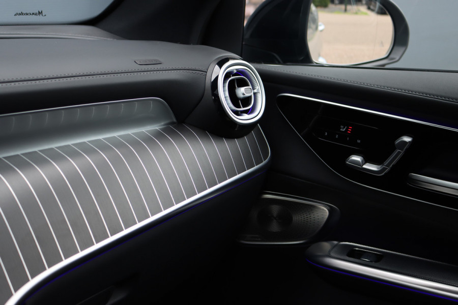 Mercedes-Benz GLC 400e 4MATIC AMG Line Aut9 | 'Manufaktur' | Airmatic | Achterasbesturing | Distronic+ | Trekhaak | Verwarmd Stuurwiel | HUD | Burmester | Digital Light |