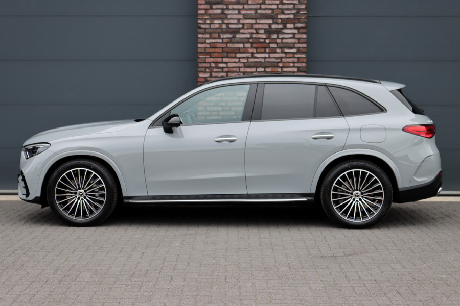 Mercedes-Benz GLC 400e 4MATIC AMG Line Aut9 | 'Manufaktur' | Airmatic | Achterasbesturing | Distronic+ | Trekhaak | Verwarmd Stuurwiel | HUD | Burmester | Digital Light |