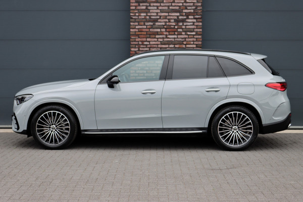 Mercedes-Benz GLC 400e 4MATIC AMG Line Aut9 | 'Manufaktur' | Airmatic | Achterasbesturing | Distronic+ | Trekhaak | Verwarmd Stuurwiel | HUD | Burmester | Digital Light |