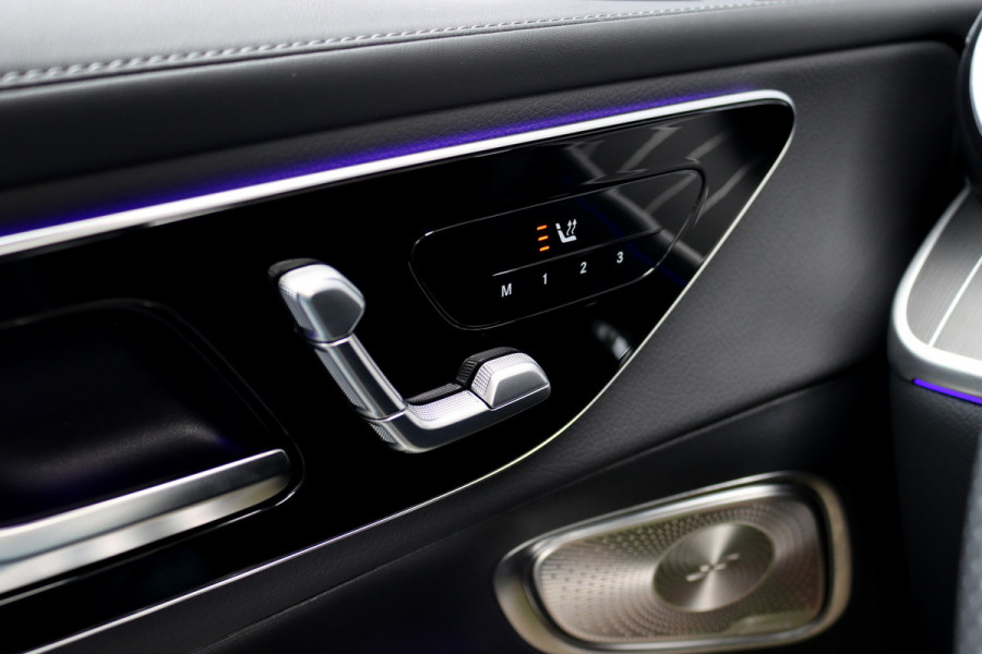 Mercedes-Benz GLC 400e 4MATIC AMG Line Aut9 | 'Manufaktur' | Airmatic | Achterasbesturing | Distronic+ | Trekhaak | Verwarmd Stuurwiel | HUD | Burmester | Digital Light |