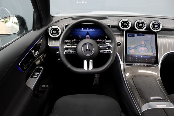 Mercedes-Benz GLC 400e 4MATIC AMG Line Aut9 | 'Manufaktur' | Airmatic | Achterasbesturing | Distronic+ | Trekhaak | Verwarmd Stuurwiel | HUD | Burmester | Digital Light |