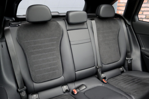 Mercedes-Benz GLC 400e 4MATIC AMG Line Aut9 | 'Manufaktur' | Airmatic | Achterasbesturing | Distronic+ | Trekhaak | Verwarmd Stuurwiel | HUD | Burmester | Digital Light |