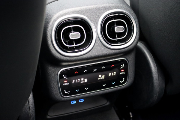 Mercedes-Benz GLC 400e 4MATIC AMG Line Aut9 | 'Manufaktur' | Airmatic | Achterasbesturing | Distronic+ | Trekhaak | Verwarmd Stuurwiel | HUD | Burmester | Digital Light |