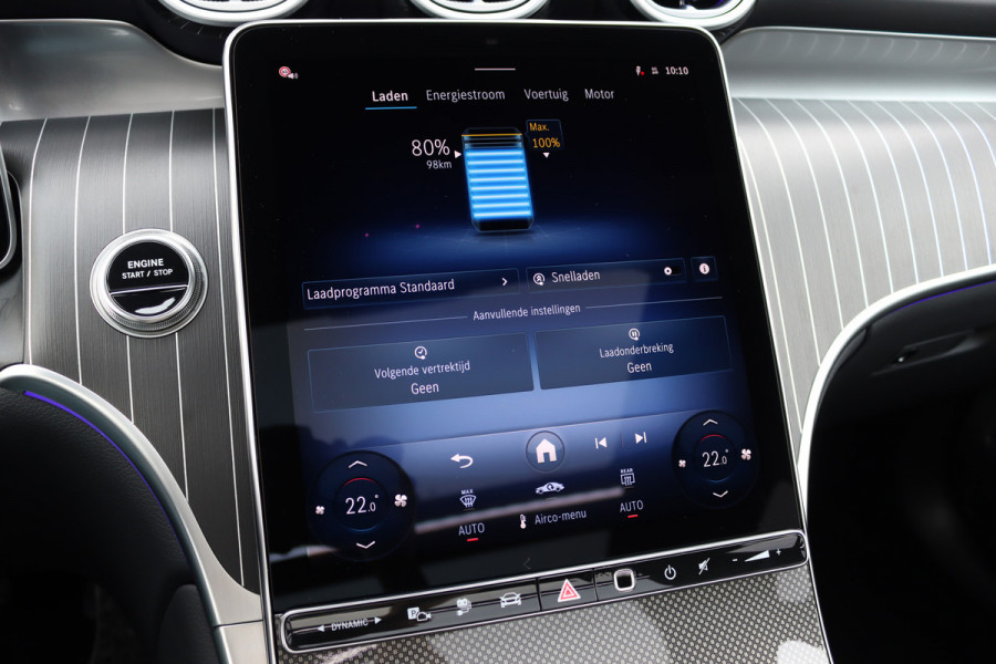 Mercedes-Benz GLC 400e 4MATIC AMG Line Aut9 | 'Manufaktur' | Airmatic | Achterasbesturing | Distronic+ | Trekhaak | Verwarmd Stuurwiel | HUD | Burmester | Digital Light |