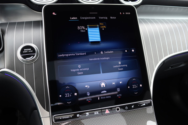 Mercedes-Benz GLC 400e 4MATIC AMG Line Aut9 | 'Manufaktur' | Airmatic | Achterasbesturing | Distronic+ | Trekhaak | Verwarmd Stuurwiel | HUD | Burmester | Digital Light |