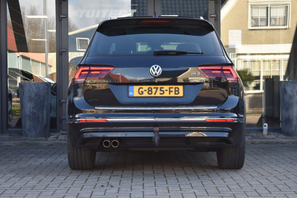 Volkswagen Tiguan 1.5 TSI ACT Highline R-Line | TREKHAAK | PANORAMADAK | DYNAUDIO | VIRTUAL | NAP