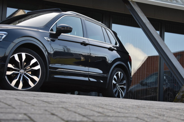 Volkswagen Tiguan 1.5 TSI ACT Highline R-Line | TREKHAAK | PANORAMADAK | DYNAUDIO | VIRTUAL | NAP