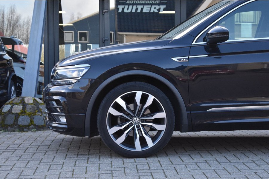 Volkswagen Tiguan 1.5 TSI ACT Highline R-Line | TREKHAAK | PANORAMADAK | DYNAUDIO | VIRTUAL | NAP