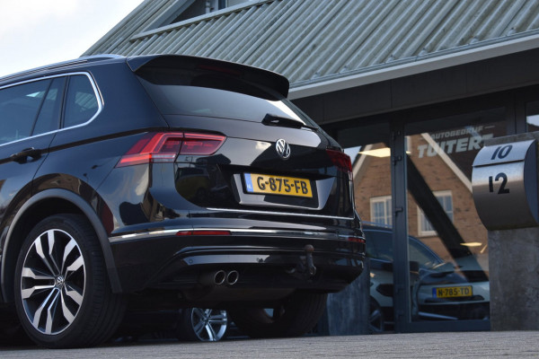 Volkswagen Tiguan 1.5 TSI ACT Highline R-Line | TREKHAAK | PANORAMADAK | DYNAUDIO | VIRTUAL | NAP