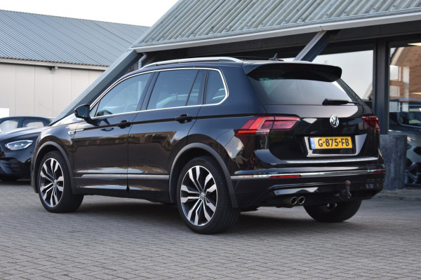 Volkswagen Tiguan 1.5 TSI ACT Highline R-Line | TREKHAAK | PANORAMADAK | DYNAUDIO | VIRTUAL | NAP
