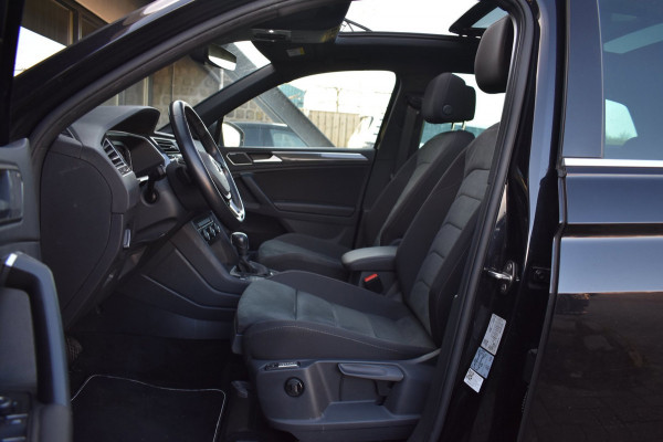 Volkswagen Tiguan 1.5 TSI ACT Highline R-Line | TREKHAAK | PANORAMADAK | DYNAUDIO | VIRTUAL | NAP
