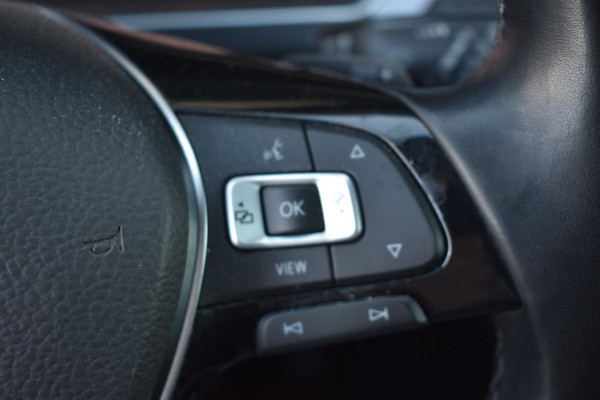 Volkswagen Tiguan 1.5 TSI ACT Highline R-Line | TREKHAAK | PANORAMADAK | DYNAUDIO | VIRTUAL | NAP