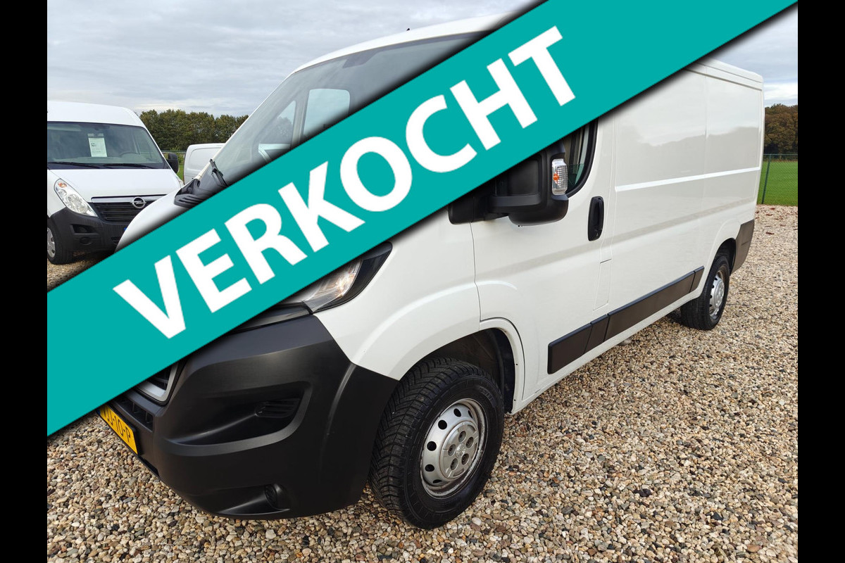 Peugeot Boxer 330 2.2 BlueHDi 120 L2H1 Premium ,camera , airco , apk okt. 2026 , euro 6 , 1e eig.