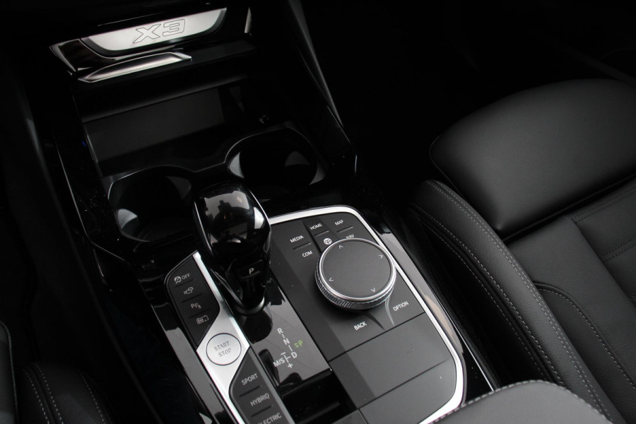 BMW X3 xDrive30e Hybrid M-Sport High Executive | Leder | Panoramisch Schuifdak | Hifi | Camera 360 | Active Cruise Control