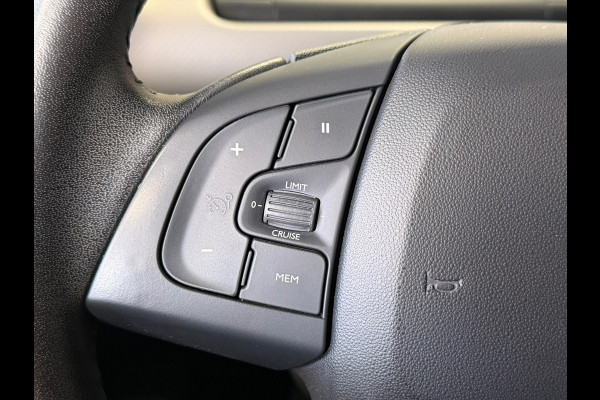Citroën C4 Cactus 1.2 PureTech Business Plus AUT. 130PK AIRCO PDC STOELVERWARMING CRUISE NAVIGATIE APPLE CARPLAY USB