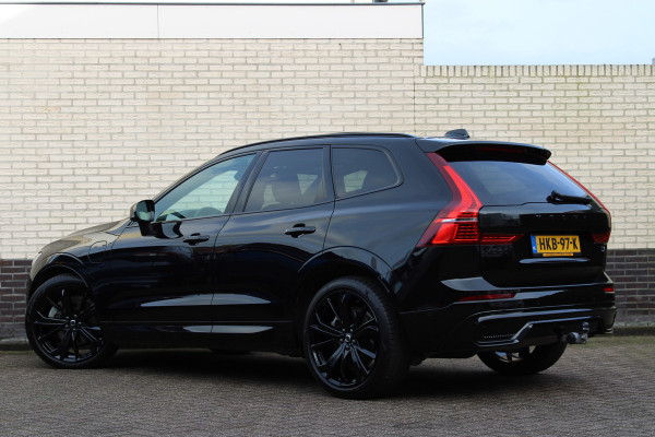 Volvo XC60 2.0 T8 Plug-in hybrid AWD Ultra Black Edition | Luchtvering | B&W | Head-Up | Trekhaak