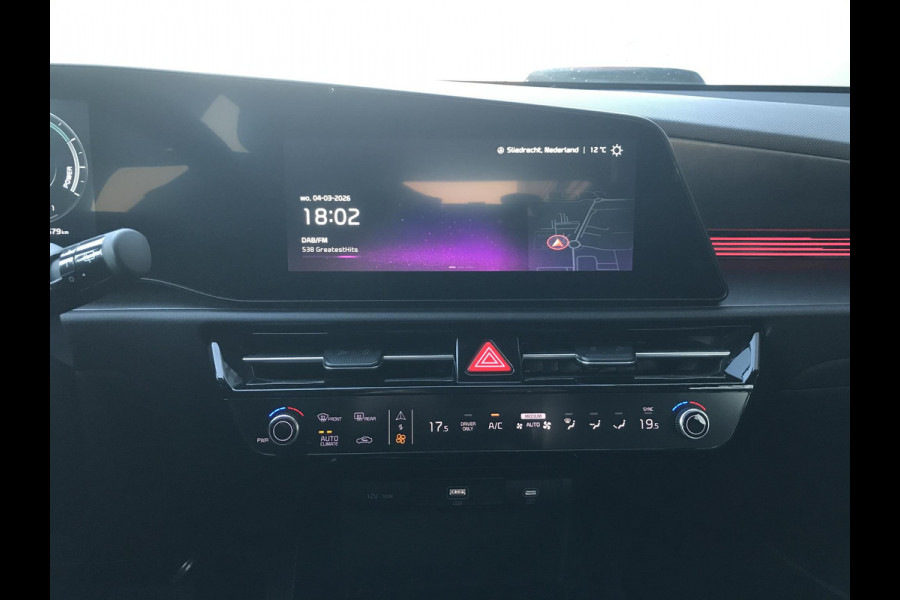 Kia Niro 1.6 Hybrid DynamicLine 7 JAAR GARANTIE Kia Niro 1.6 GDi Hybrid DynamicLine