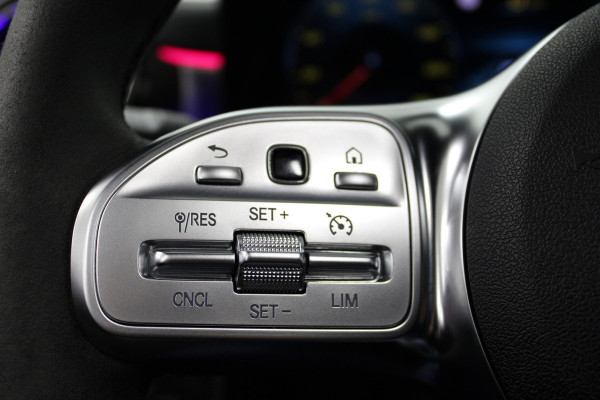 Mercedes-Benz CLA-Klasse Shooting Brake 250 e AMG Premium Plus