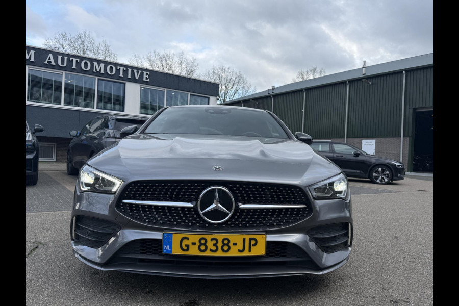Mercedes-Benz CLA-Klasse 180 Business Solution AMG VAN € 30.900,- VOOR € 28.440,- UW LENTEVOORDEEL € 2.460,-! | PANO | AMG-LINE | STOELVERWARMING | SFEERVERLICHTING| CAMERA| KEYLESS|