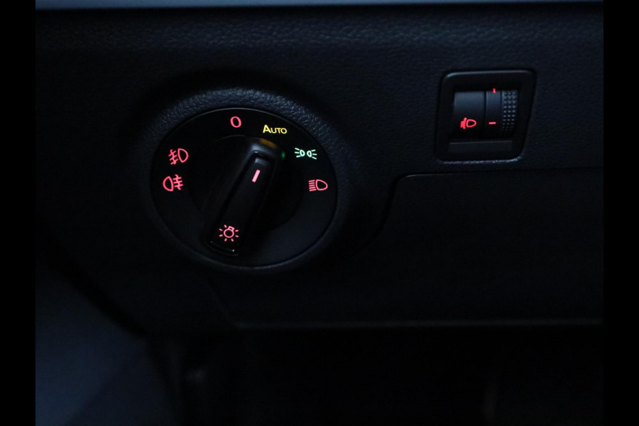 Seat Arona Style Business Intense 1.0 70 kW / 95 pk EcoTSI SU