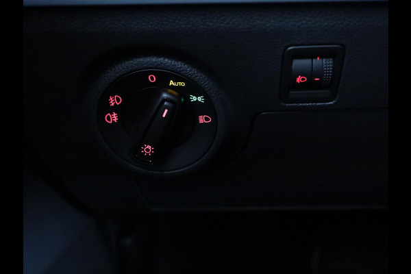 Seat Arona Style Business Intense 1.0 70 kW / 95 pk EcoTSI SU