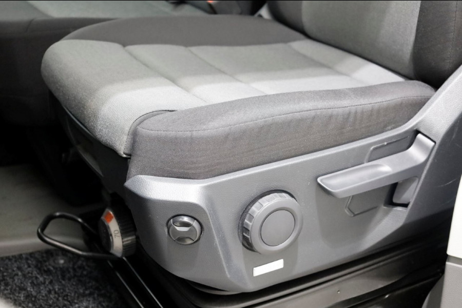 Volkswagen Crafter 50 2.0 TDI 177pk Open Laadbak L433cm Trekhaak 3500kg 01-2022