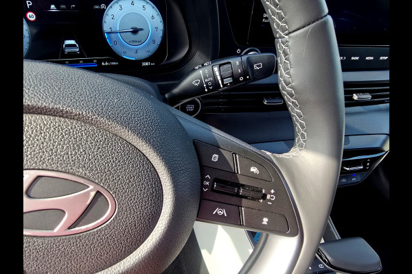 Hyundai Bayon 1.0 T-GDI Premium Sky - 100 Pk - AUTOMAAT - ParkeerCamera - Stoelverwarming - Stuurverwarming