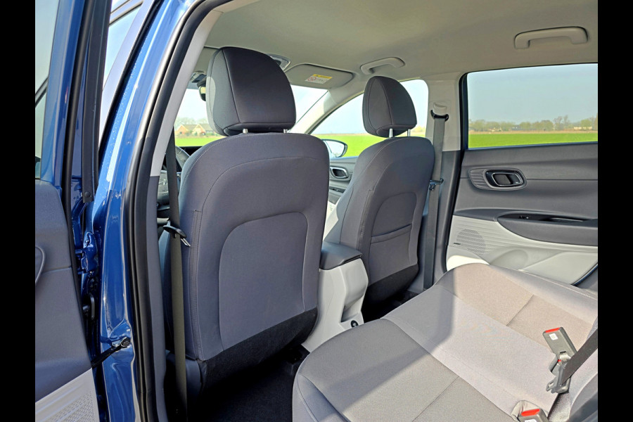 Hyundai Bayon 1.0 T-GDI Premium Sky - 100 Pk - AUTOMAAT - ParkeerCamera - Stoelverwarming - Stuurverwarming