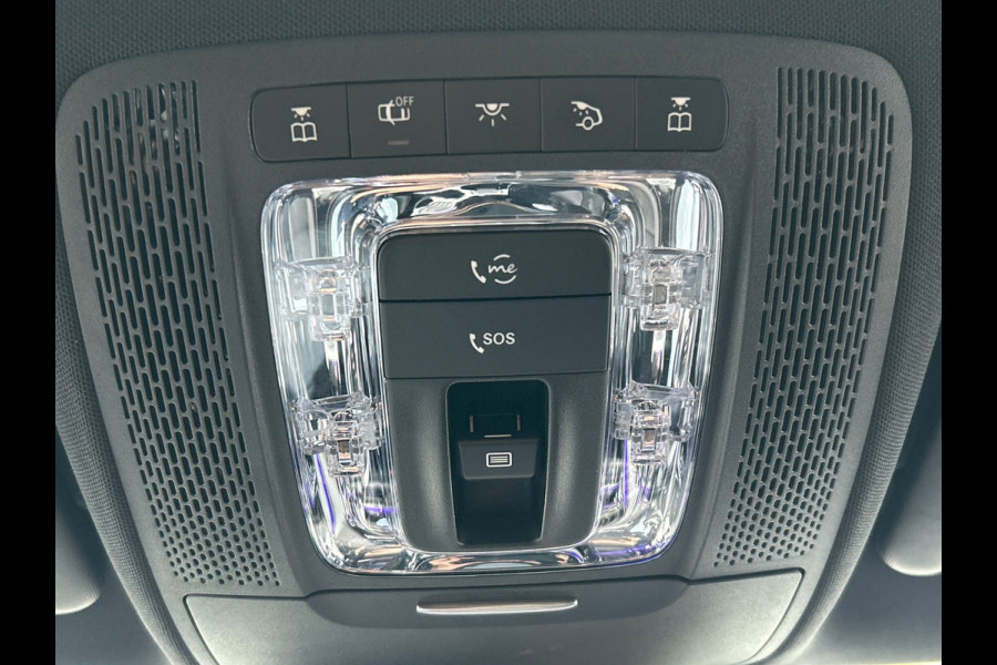 Mercedes-Benz A-Klasse 250 e AMG | Widescreen | Carplay Adaptive-cruise Panoramadak Stoelverwarming Camera Sfeerverlichting