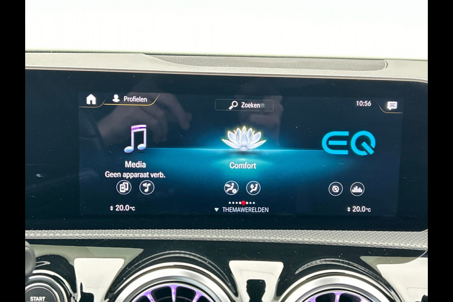 Mercedes-Benz A-Klasse 250 e AMG | Widescreen | Carplay Adaptive-cruise Panoramadak Stoelverwarming Camera Sfeerverlichting