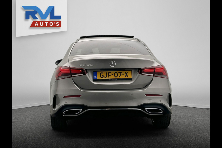 Mercedes-Benz A-Klasse 250 e AMG | Widescreen | Carplay Adaptive-cruise Panoramadak Stoelverwarming Camera Sfeerverlichting