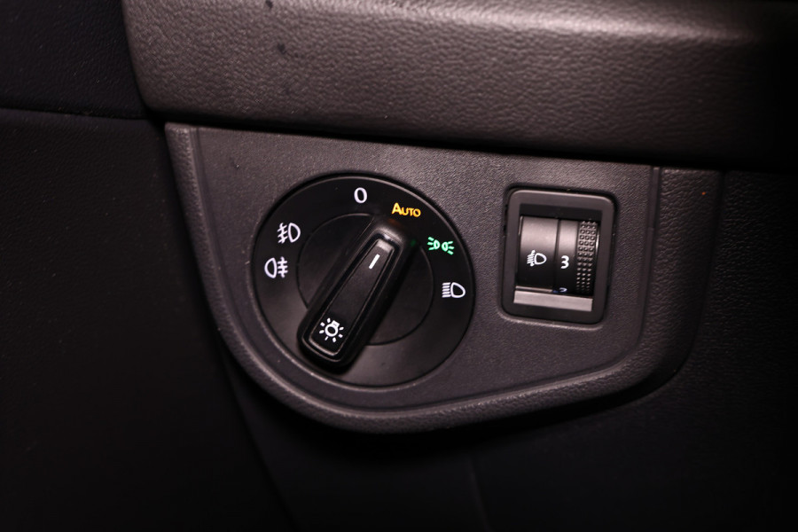 Volkswagen Polo 1.0 TSI Highline DSG VIRTUAL DasHB CARPLAY AIRCO STOELVW R line Vlgn PDC "21