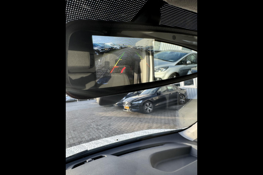 Ford Transit Connect 1.5 EcoBlue L2 Trend 100pk | Achteruitrijcamera | Licht metalen Velgen | Bluetooth | 3 persoons |