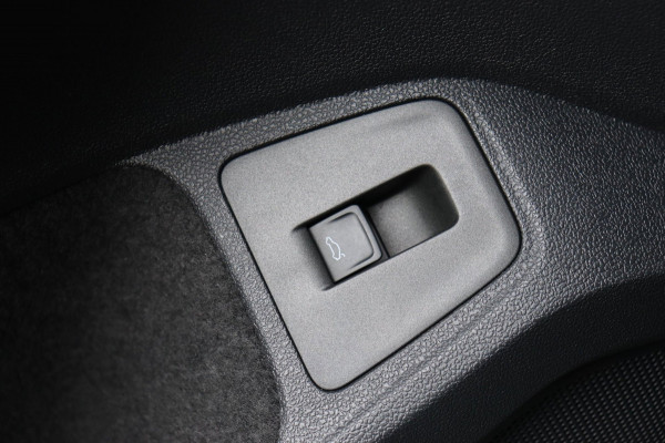 Seat Tarraco 2.0 TSI 4DRIVE Xcellence Limited Edition 7persoons org.NL el.trekhaak+klep schuifdak camera