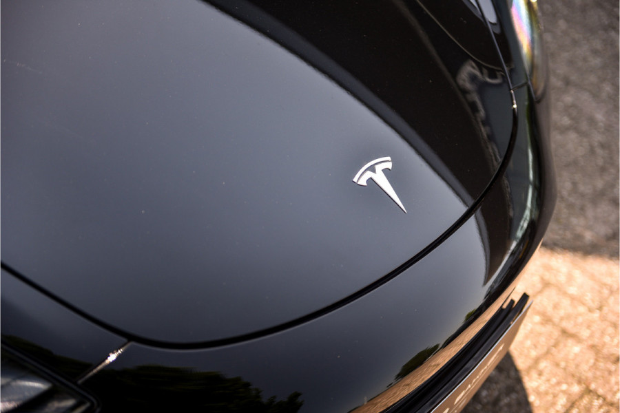 Tesla Model 3 Standard RWD Plus 60 kWh ** Autopilot **