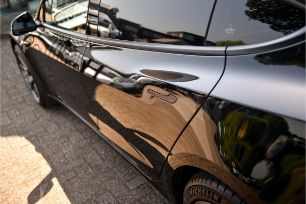 Tesla Model 3 Standard RWD Plus 60 kWh ** Autopilot **