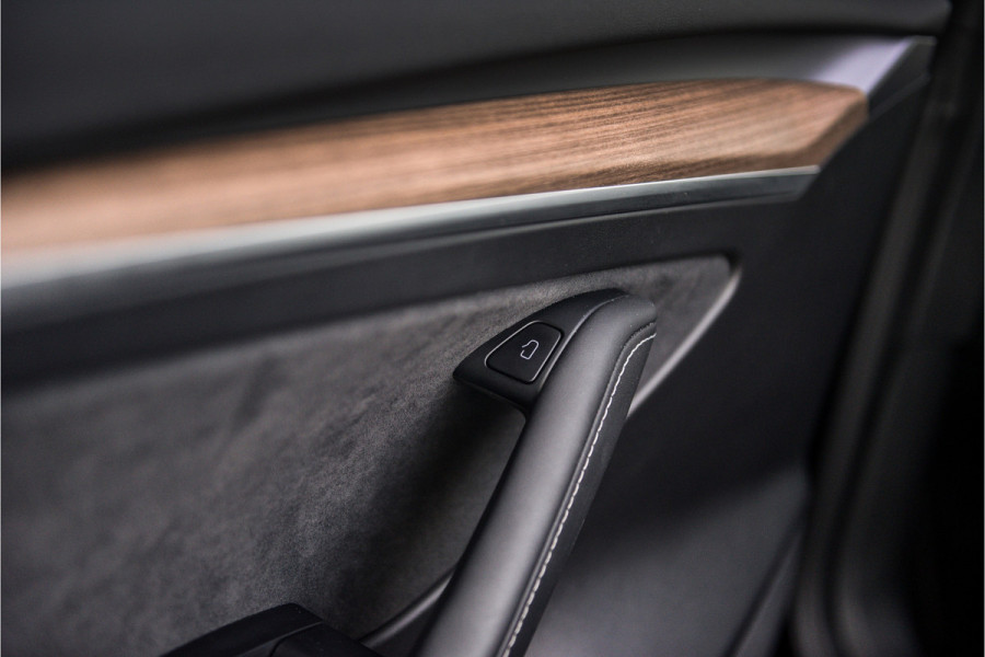 Tesla Model 3 Standard RWD Plus 60 kWh ** Autopilot **